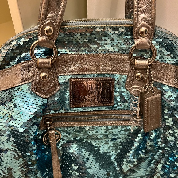Y2K Coach limited edition poppy blue sequin purse - Picture 1 of 3